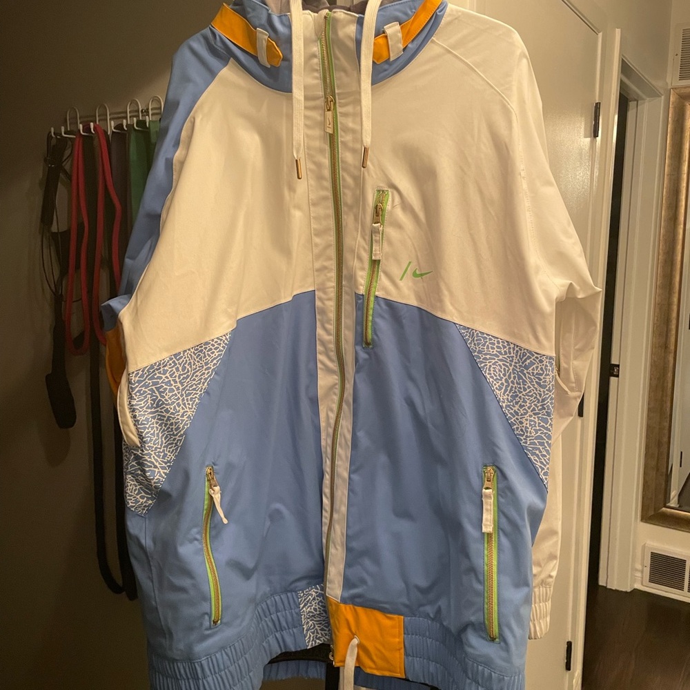 Nike rosewood snowboarding jacket